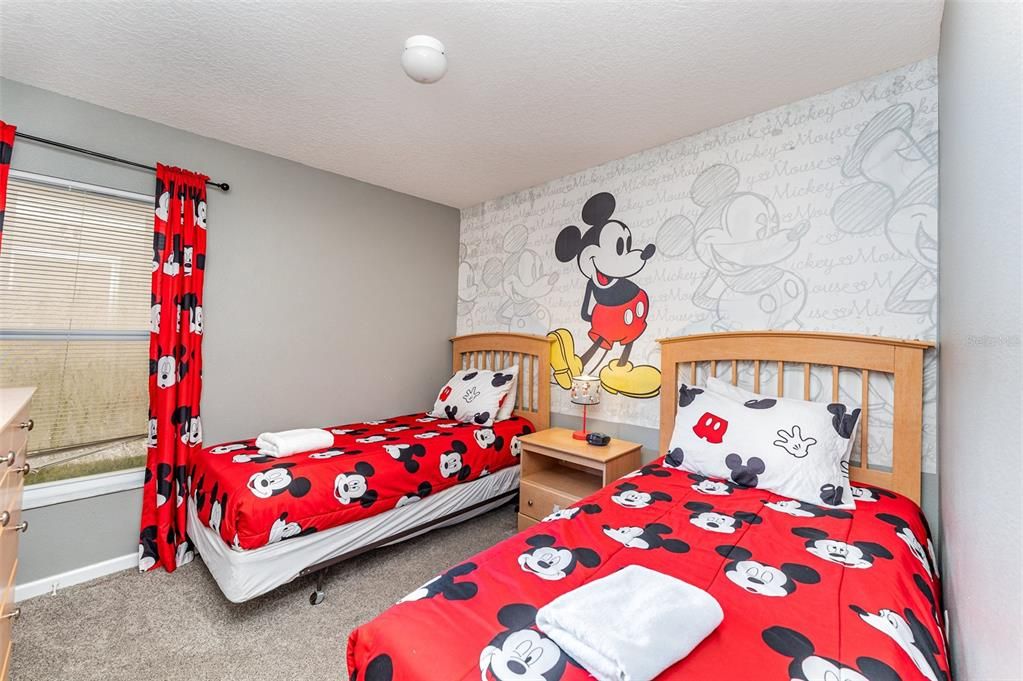 На продажу: $370,000 (4 спален, 2 ванн, 1567 Квадратных фут)