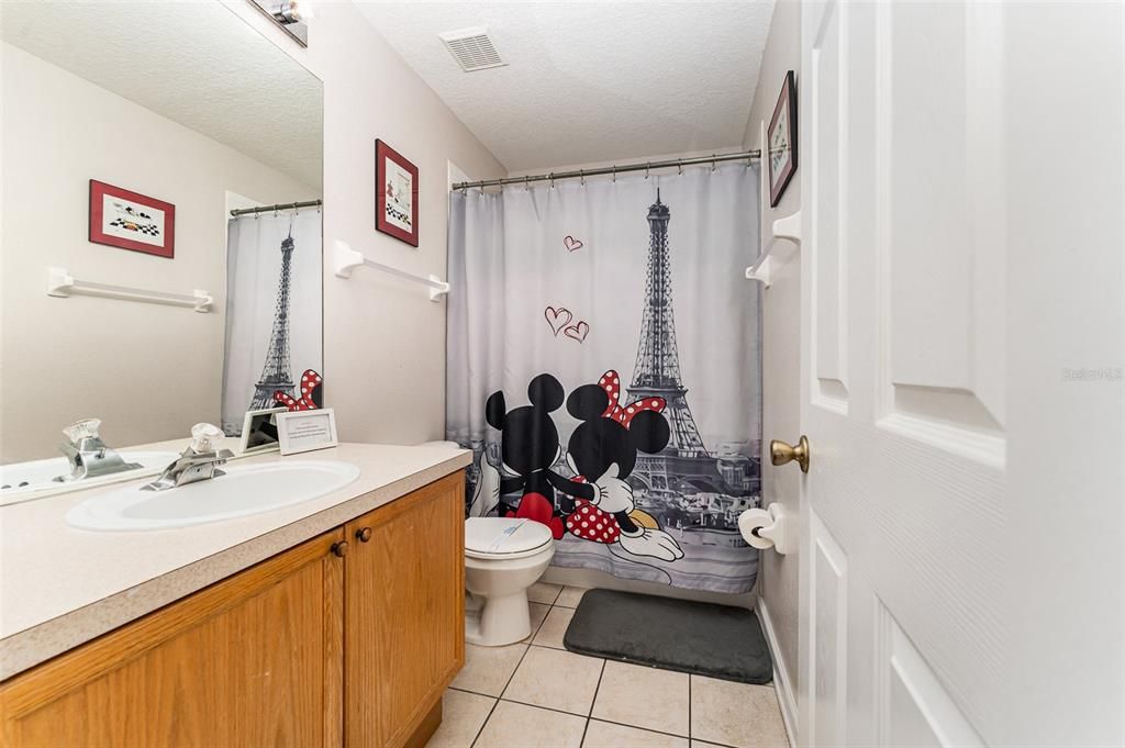 На продажу: $370,000 (4 спален, 2 ванн, 1567 Квадратных фут)