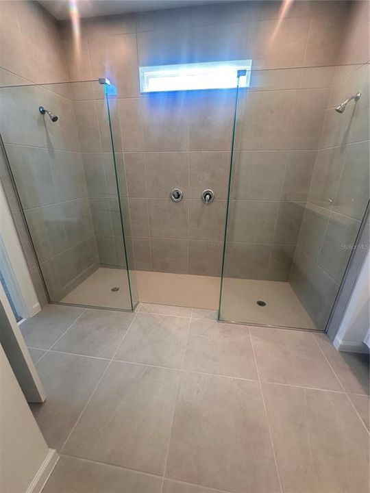 For Sale: $519,990 (4 beds, 2 baths, 2442 Square Feet)