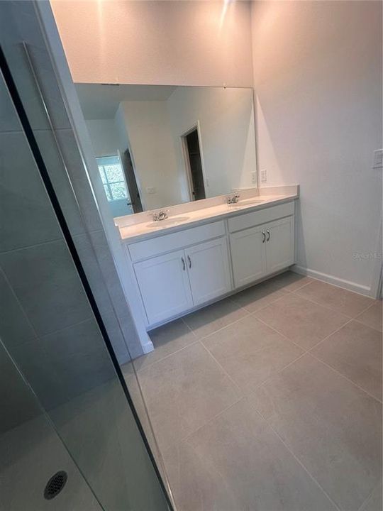 For Sale: $519,990 (4 beds, 2 baths, 2442 Square Feet)