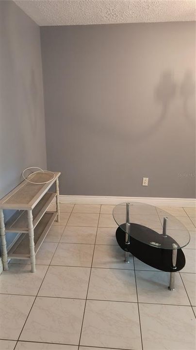 For Sale: $155,000 (2 beds, 1 baths, 845 Square Feet)