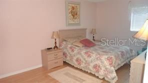 For Sale: $155,000 (2 beds, 1 baths, 845 Square Feet)