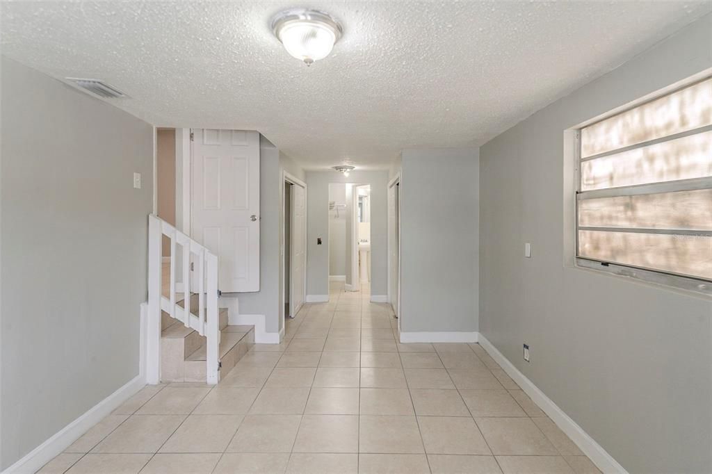 合同活跃: $494,900 (3 贝兹, 2 浴室, 1533 平方英尺)