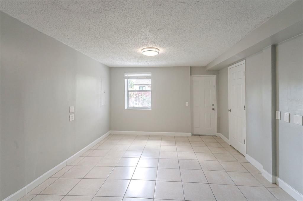 合同活跃: $494,900 (3 贝兹, 2 浴室, 1533 平方英尺)