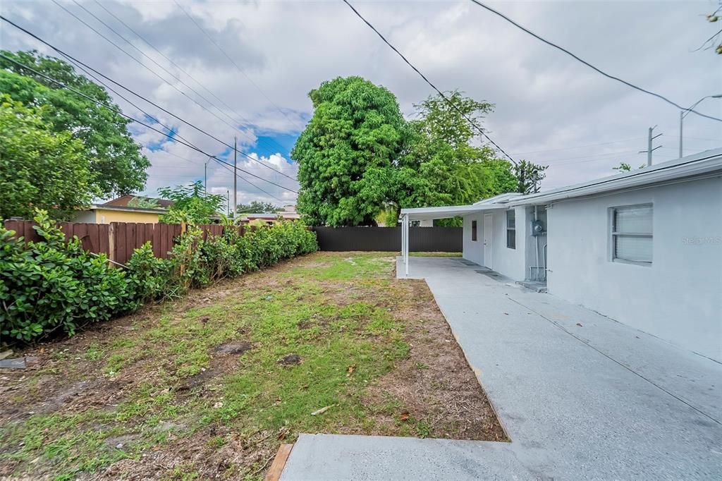 合同活跃: $494,900 (3 贝兹, 2 浴室, 1533 平方英尺)