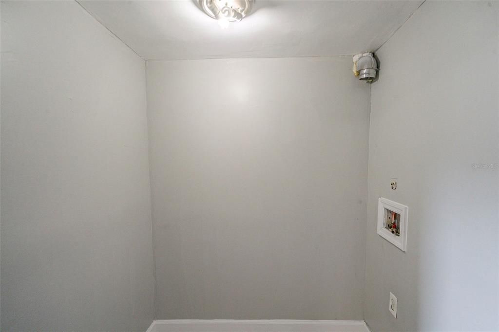 合同活跃: $494,900 (3 贝兹, 2 浴室, 1533 平方英尺)