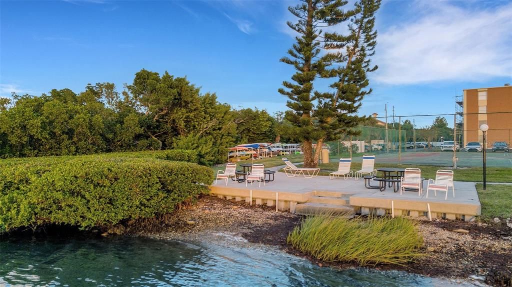 For Rent: $1,650 (1 beds, 1 baths, 747 Square Feet)