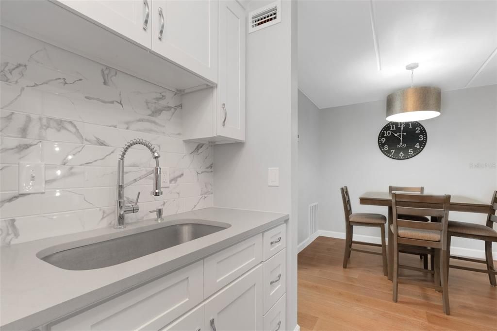 For Rent: $1,650 (1 beds, 1 baths, 747 Square Feet)