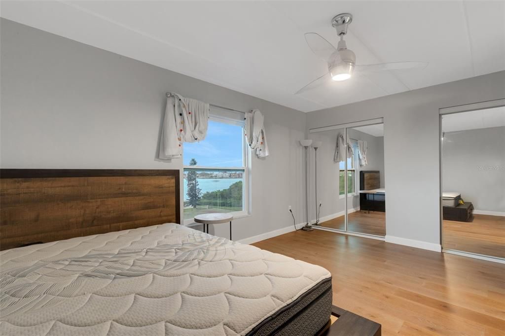 For Rent: $1,650 (1 beds, 1 baths, 747 Square Feet)