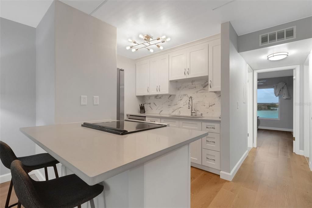 For Rent: $1,650 (1 beds, 1 baths, 747 Square Feet)