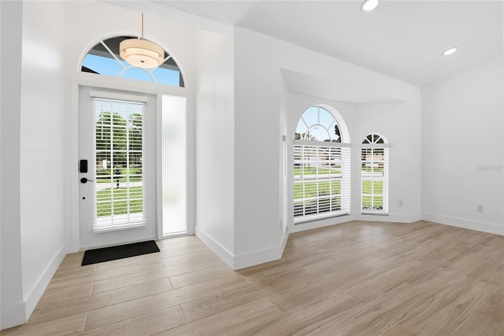 На продажу: $339,000 (3 спален, 2 ванн, 1674 Квадратных фут)