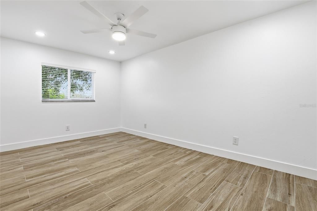 На продажу: $339,000 (3 спален, 2 ванн, 1674 Квадратных фут)