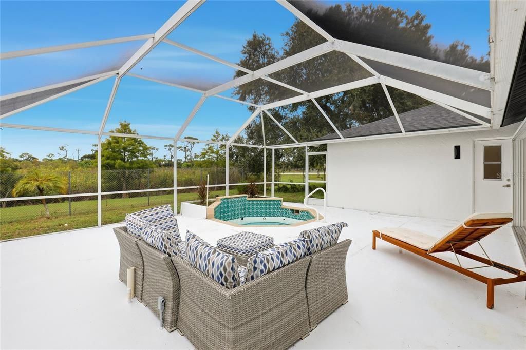 На продажу: $339,000 (3 спален, 2 ванн, 1674 Квадратных фут)