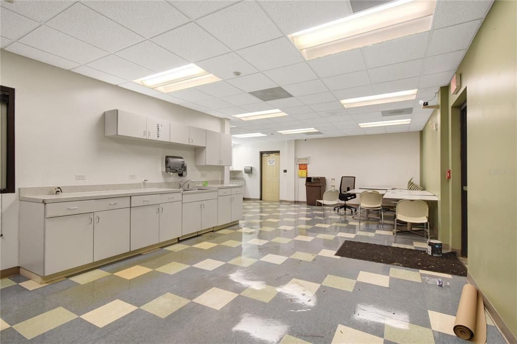 На продажу: $435,345 (0 спален, 0 ванн, 0 Квадратных фут)