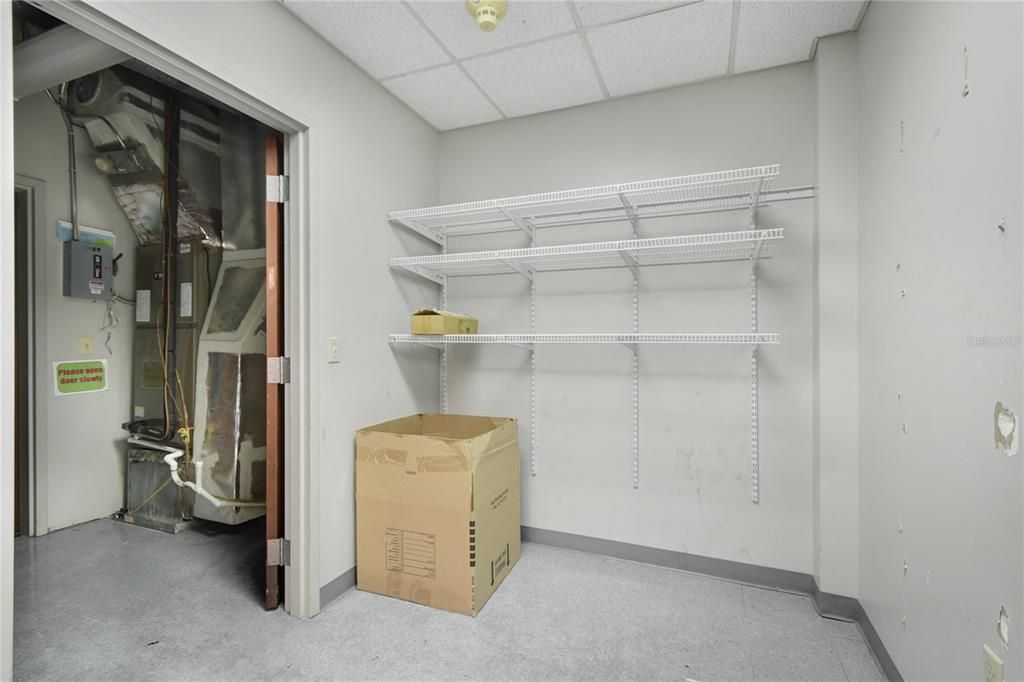 На продажу: $435,345 (0 спален, 0 ванн, 0 Квадратных фут)