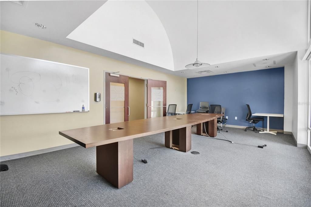 На продажу: $435,345 (0 спален, 0 ванн, 0 Квадратных фут)