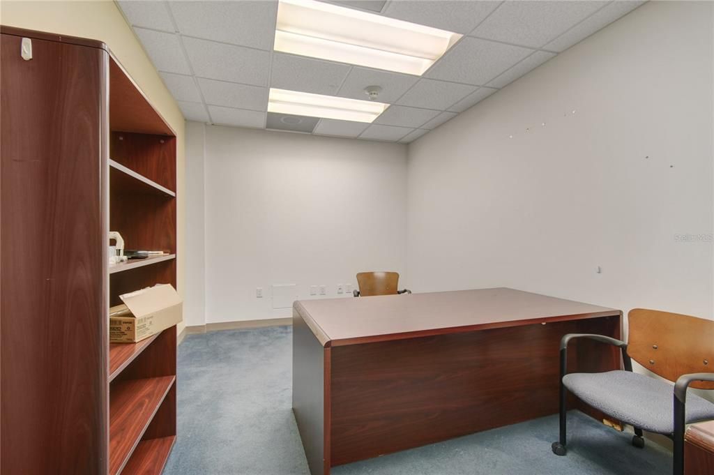 На продажу: $435,345 (0 спален, 0 ванн, 0 Квадратных фут)