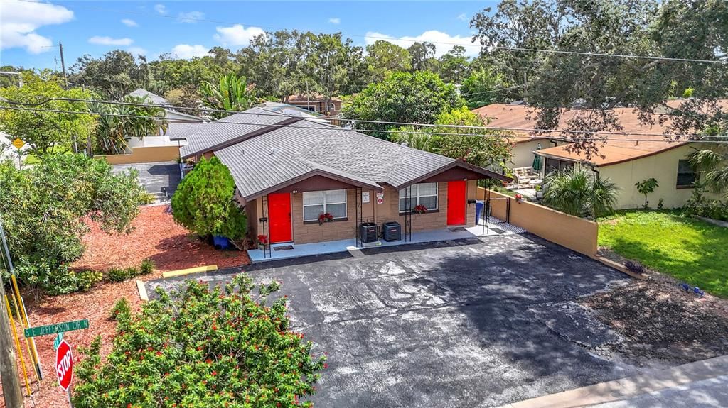 En Venta: $950,000 (6 camas, 0 baños, 3108 Pies cuadrados)