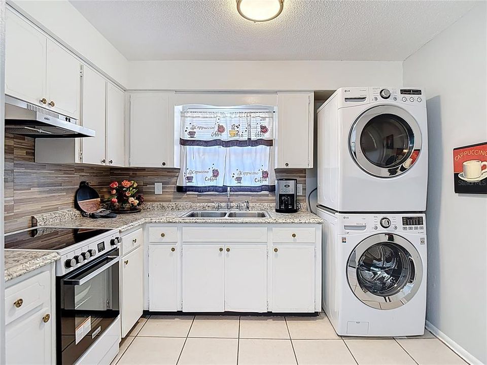 En Venta: $950,000 (6 camas, 0 baños, 3108 Pies cuadrados)