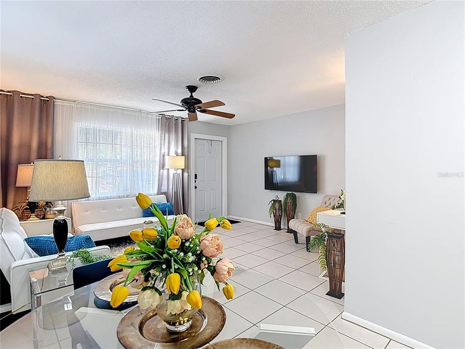 En Venta: $950,000 (6 camas, 0 baños, 3108 Pies cuadrados)