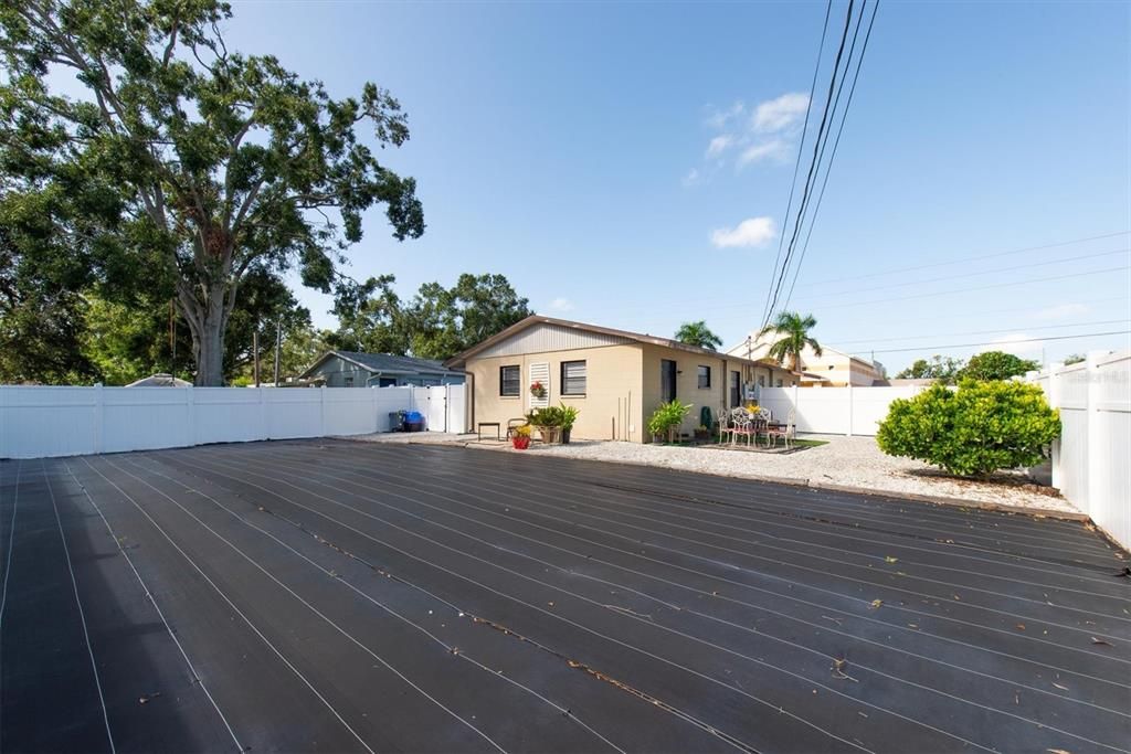 На продажу: $465,000 (4 спален, 0 ванн, 1296 Квадратных фут)