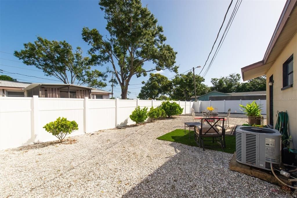 На продажу: $465,000 (4 спален, 0 ванн, 1296 Квадратных фут)