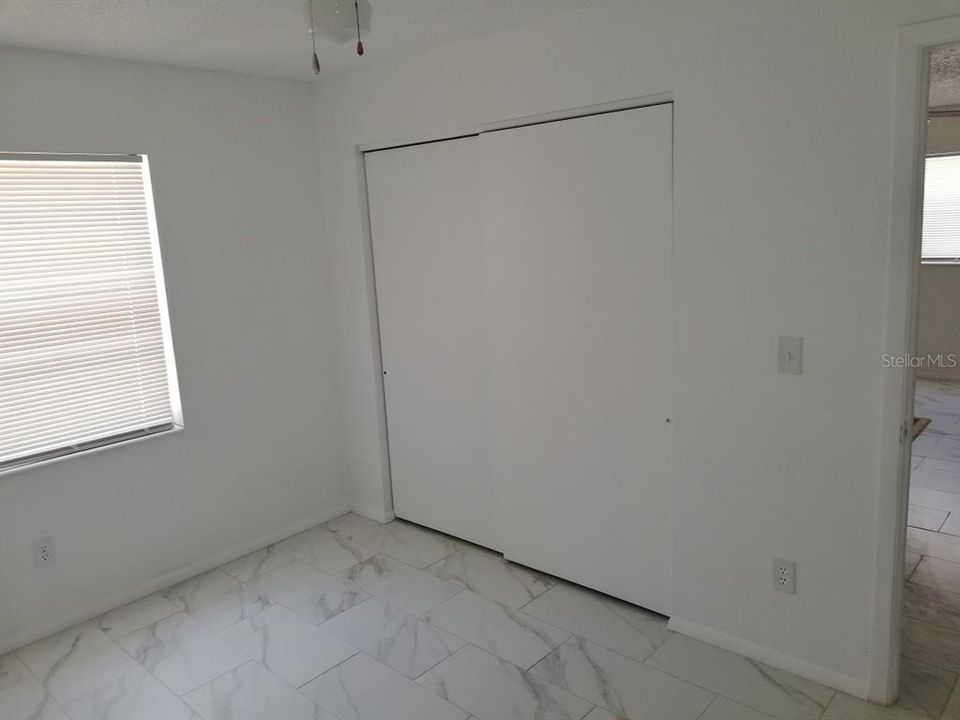 На продажу: $465,000 (4 спален, 0 ванн, 1296 Квадратных фут)