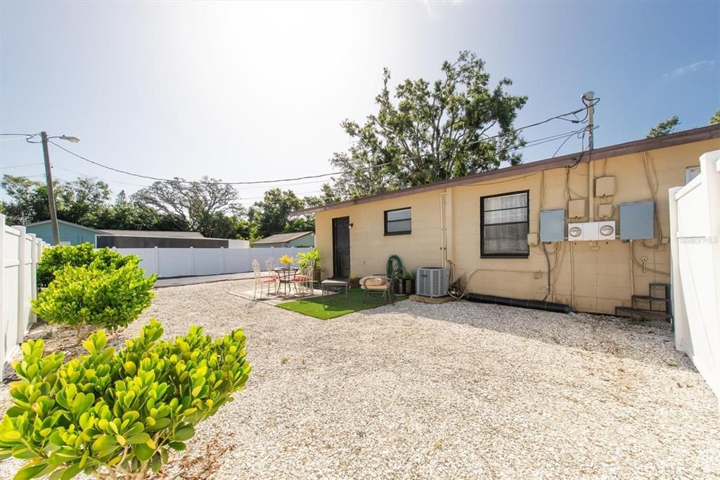 На продажу: $465,000 (4 спален, 0 ванн, 1296 Квадратных фут)