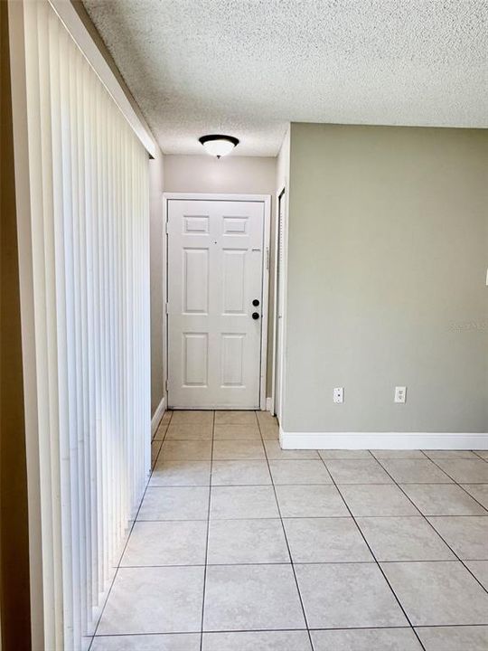 For Rent: $1,550 (2 beds, 2 baths, 910 Square Feet)