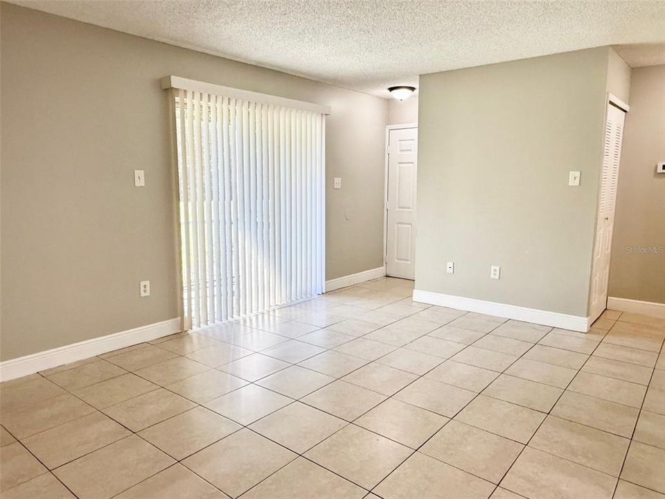 For Rent: $1,550 (2 beds, 2 baths, 910 Square Feet)