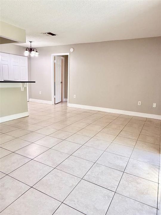 For Rent: $1,550 (2 beds, 2 baths, 910 Square Feet)