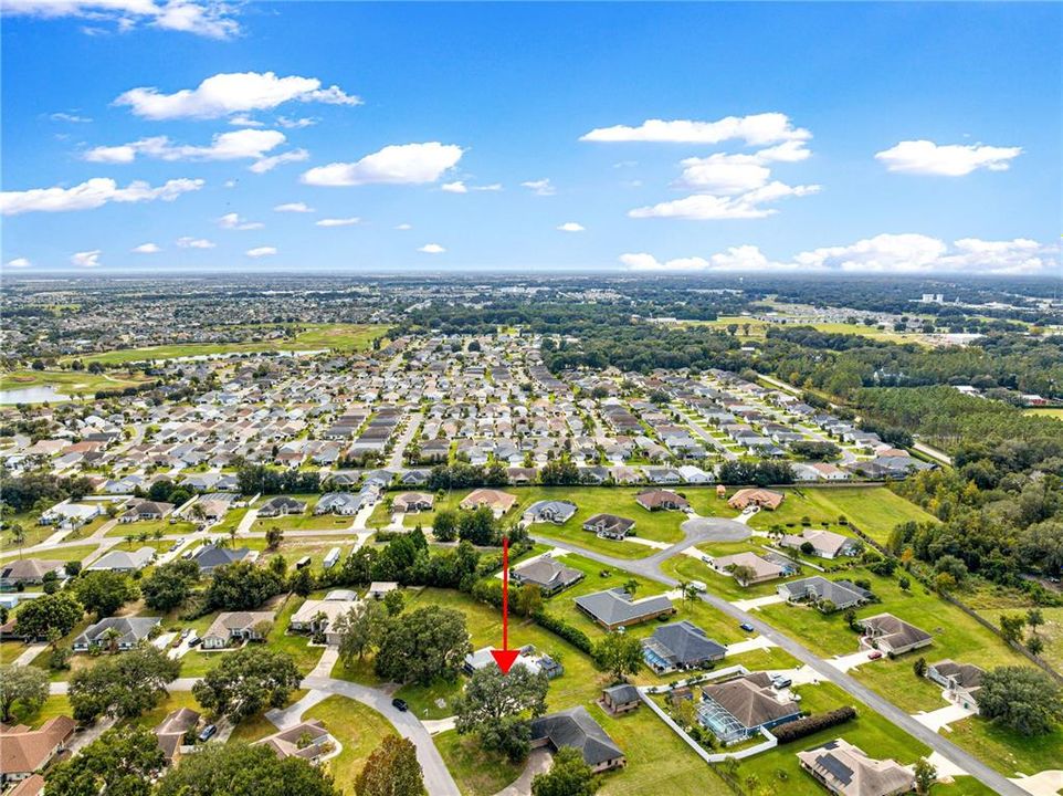 合同活跃: $410,000 (3 贝兹, 2 浴室, 1856 平方英尺)