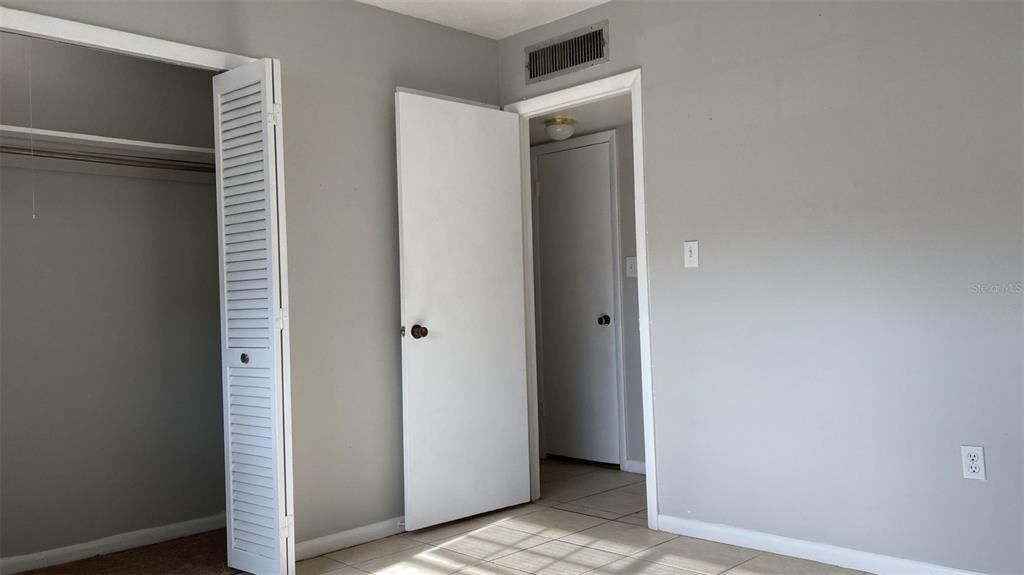 出租: $1,300 (1 贝兹, 1 浴室, 598 平方英尺)