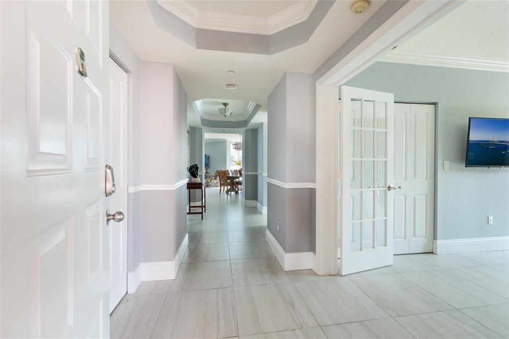 合同活跃: $1,250,000 (3 贝兹, 2 浴室, 1867 平方英尺)