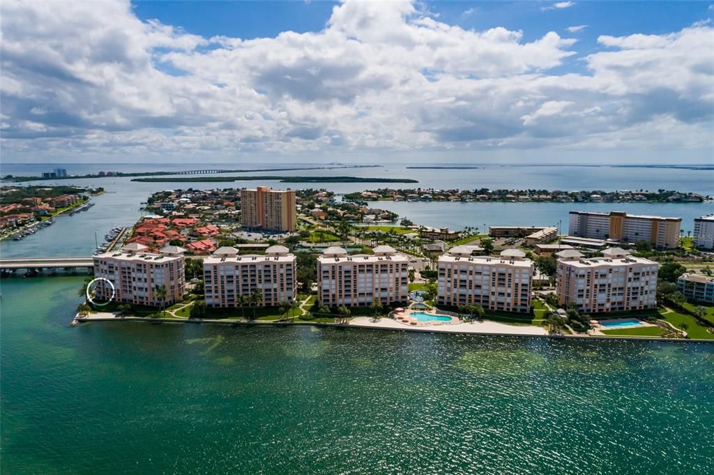 合同活跃: $1,250,000 (3 贝兹, 2 浴室, 1867 平方英尺)