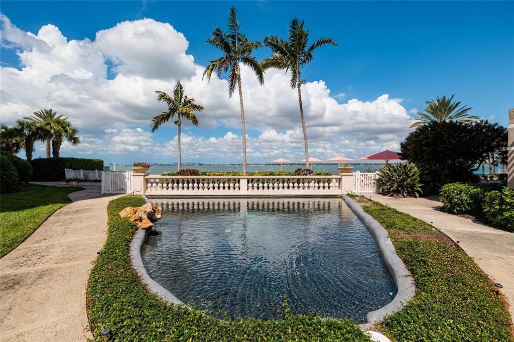 合同活跃: $1,250,000 (3 贝兹, 2 浴室, 1867 平方英尺)