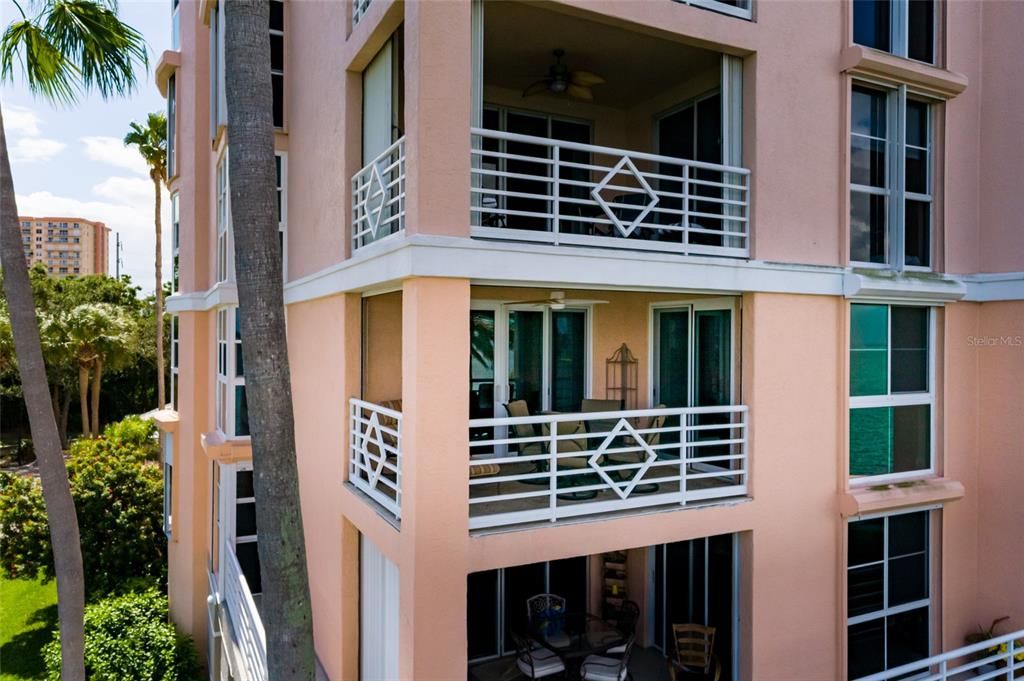 合同活跃: $1,250,000 (3 贝兹, 2 浴室, 1867 平方英尺)