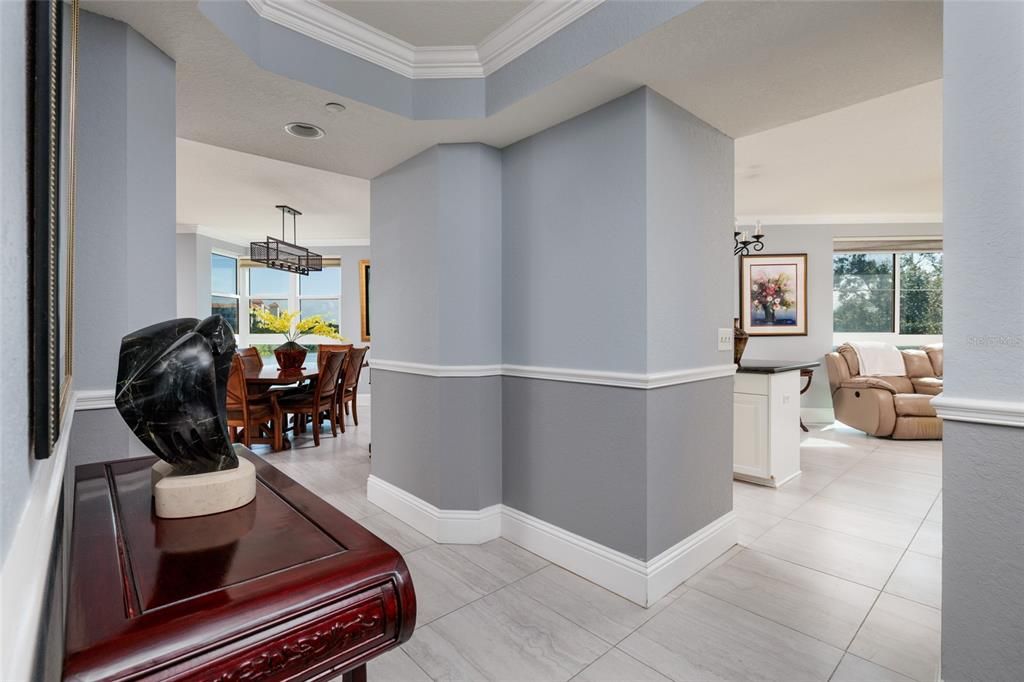 合同活跃: $1,250,000 (3 贝兹, 2 浴室, 1867 平方英尺)