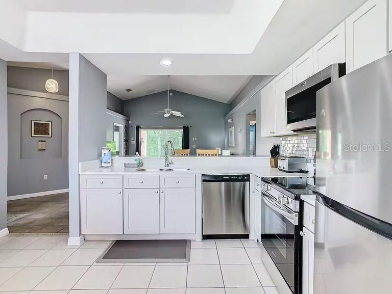 En Venta: $390,000 (3 camas, 2 baños, 1450 Pies cuadrados)