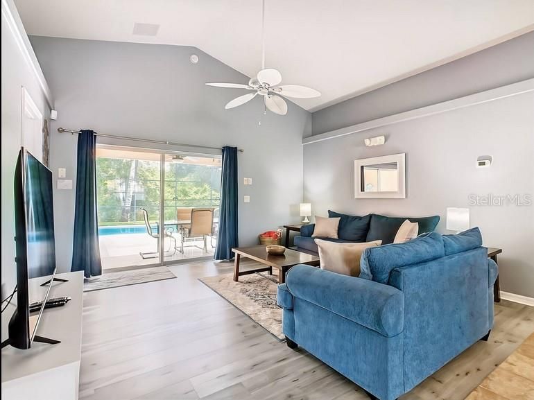 En Venta: $390,000 (3 camas, 2 baños, 1450 Pies cuadrados)