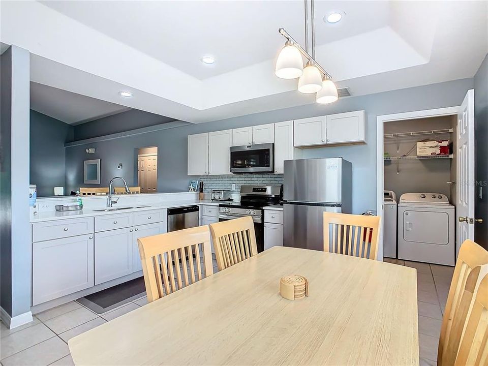 En Venta: $390,000 (3 camas, 2 baños, 1450 Pies cuadrados)