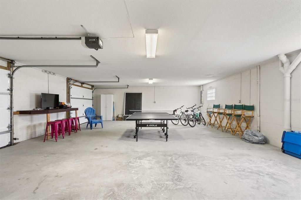 For Sale: $849,000 (3 beds, 2 baths, 2031 Square Feet)