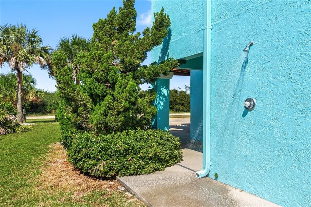 For Sale: $849,000 (3 beds, 2 baths, 2031 Square Feet)