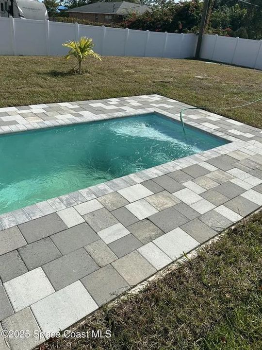 На продажу: $469,000 (4 спален, 2 ванн, 1800 Квадратных фут)