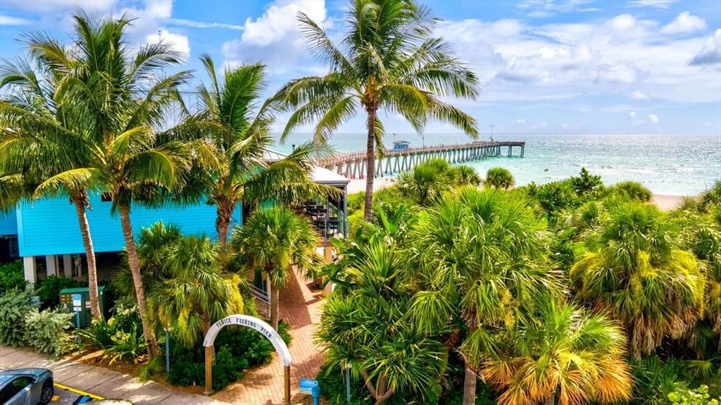 合同活跃: $239,900 (2 贝兹, 2 浴室, 1537 平方英尺)