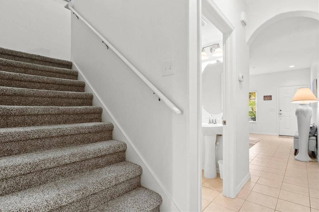 合同活跃: $239,900 (2 贝兹, 2 浴室, 1537 平方英尺)