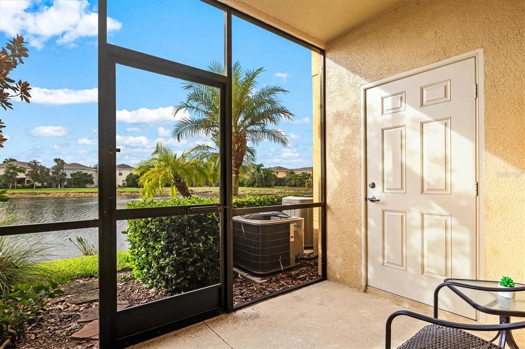 合同活跃: $239,900 (2 贝兹, 2 浴室, 1537 平方英尺)