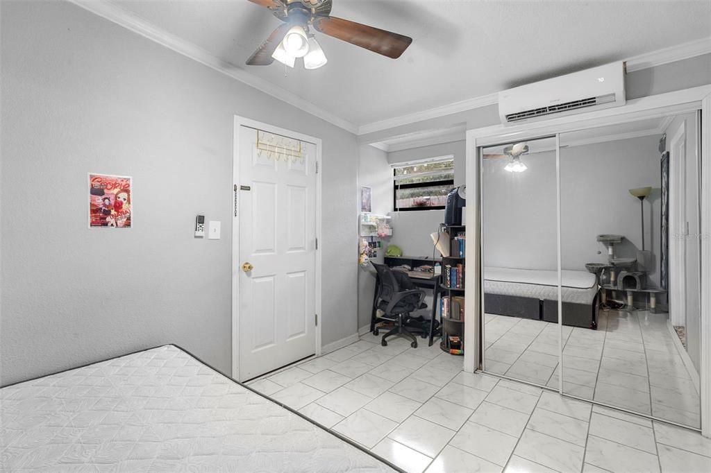 合同活跃: $399,900 (4 贝兹, 3 浴室, 1514 平方英尺)