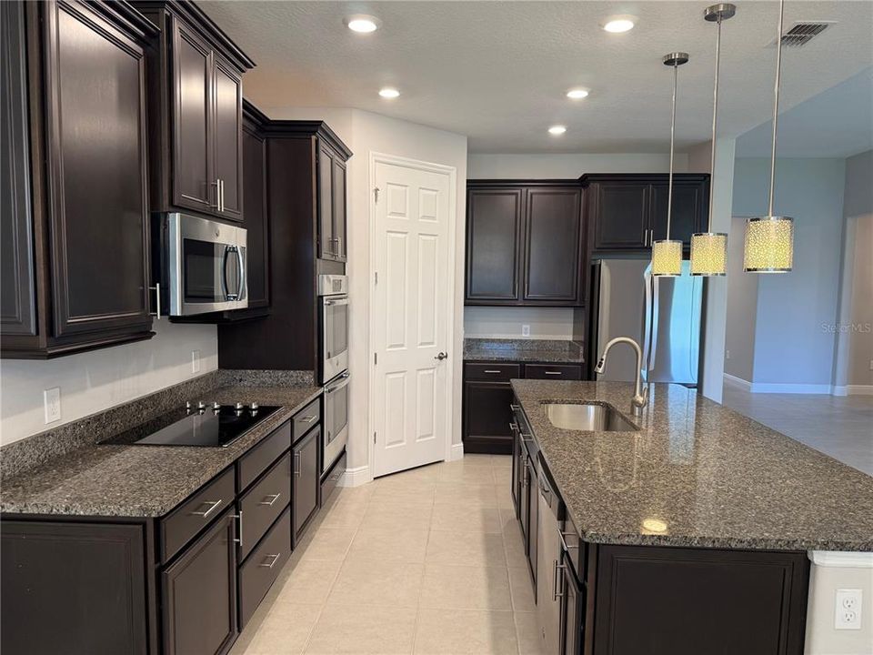 For Sale: $489,800 (4 beds, 3 baths, 2430 Square Feet)