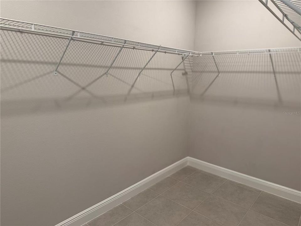 For Sale: $489,800 (4 beds, 3 baths, 2430 Square Feet)